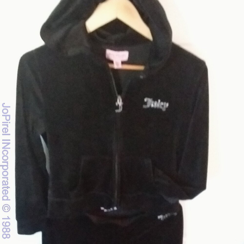 Rare Juicy Couture Jet Black 2-piece Velvour Set Summer Jam 2026